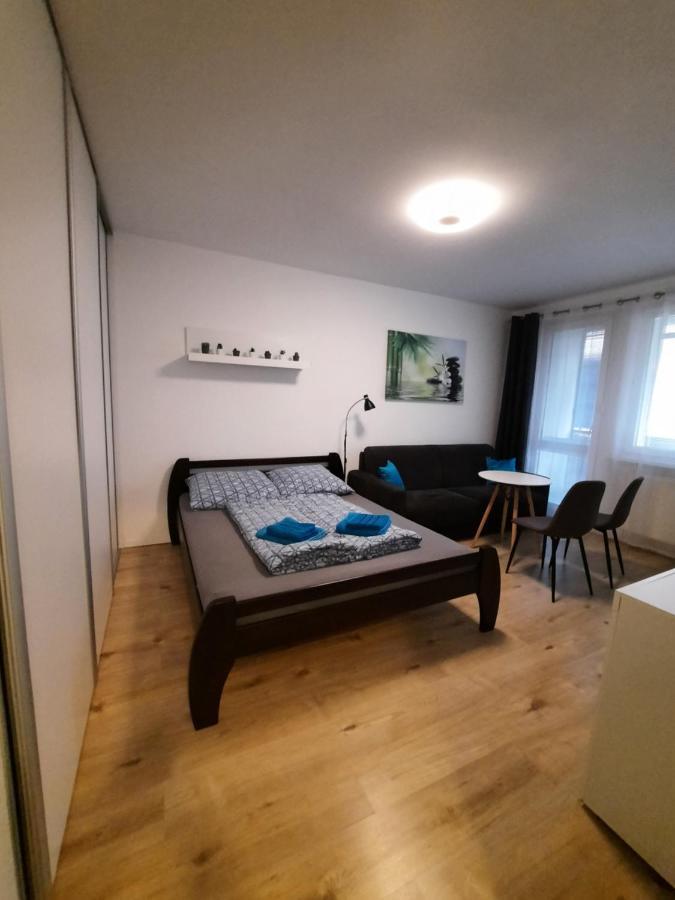 Apartment Klimka With Balcony, Free Wifi And Free Parking Bratislava Exterior photo